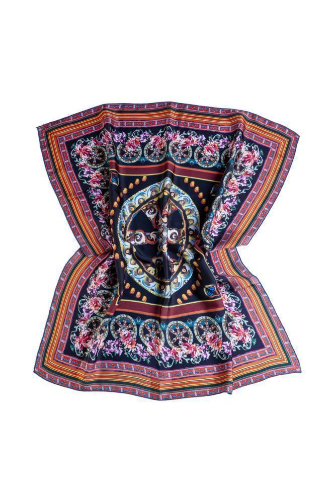 Платок Valtusi 1351 размер 70/70